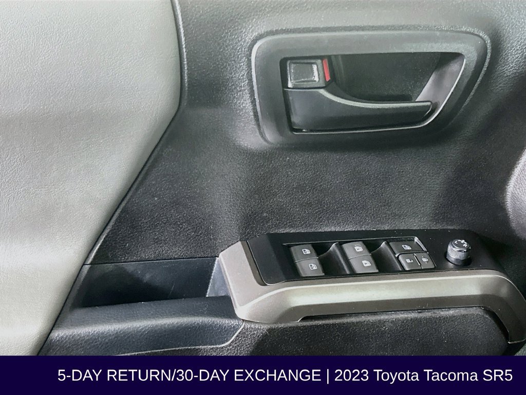 Used 2023 Toyota Tacoma SR5 AWD/4WD image 23