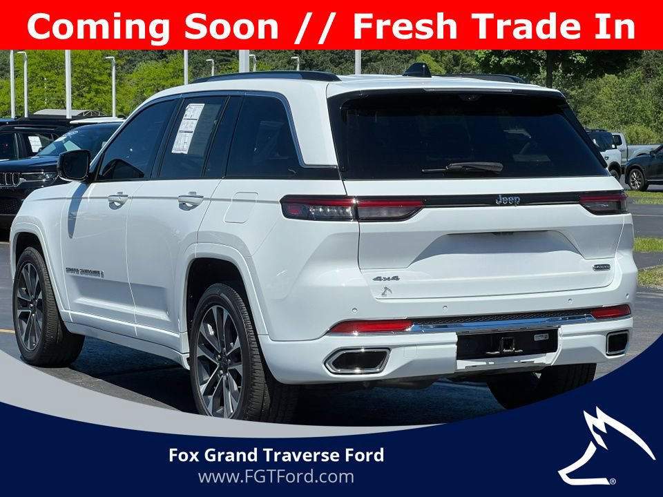 Used 2023 Jeep Grand Cherokee Overland w/ Luxury Tech Group IV AWD/4WD image 42