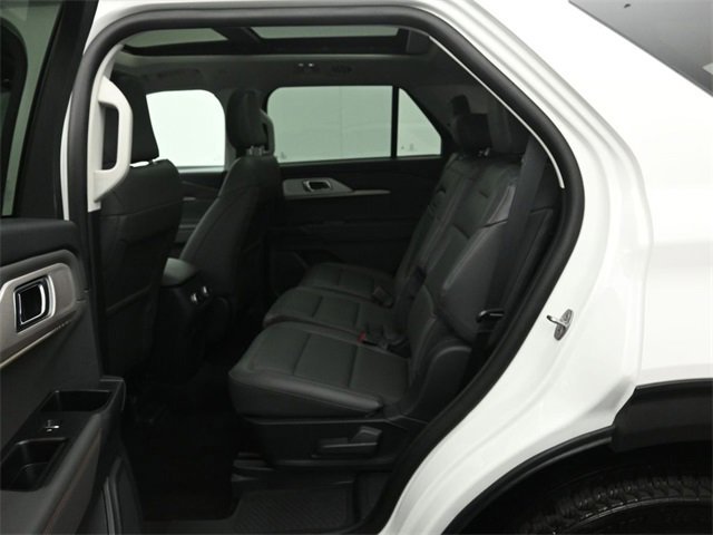Certified 2025 Ford Explorer Active w/ Active Comfort Package image 38