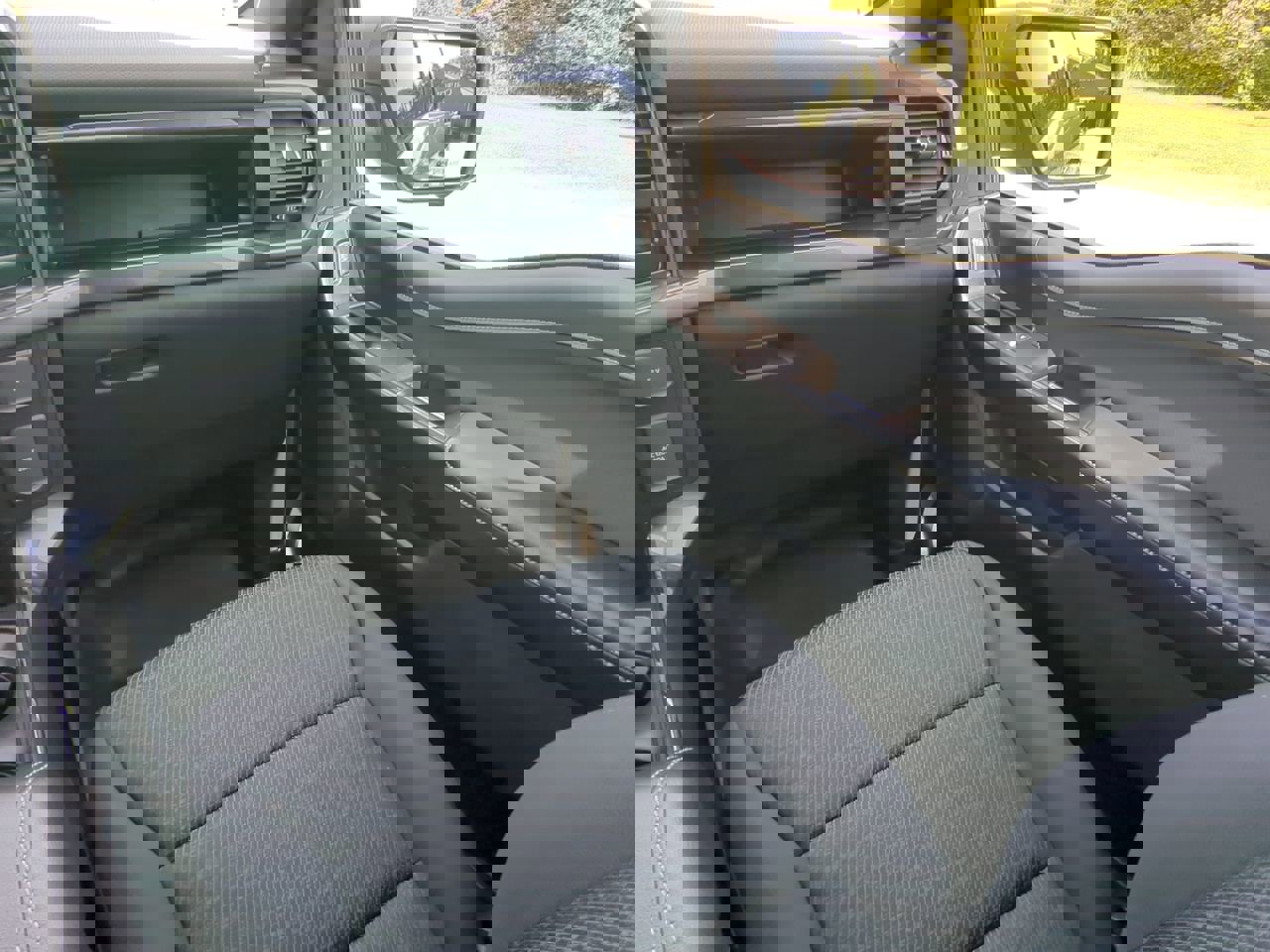 Certified 2021 Ford F150 XLT w/ Equipment Group 302A High image 15