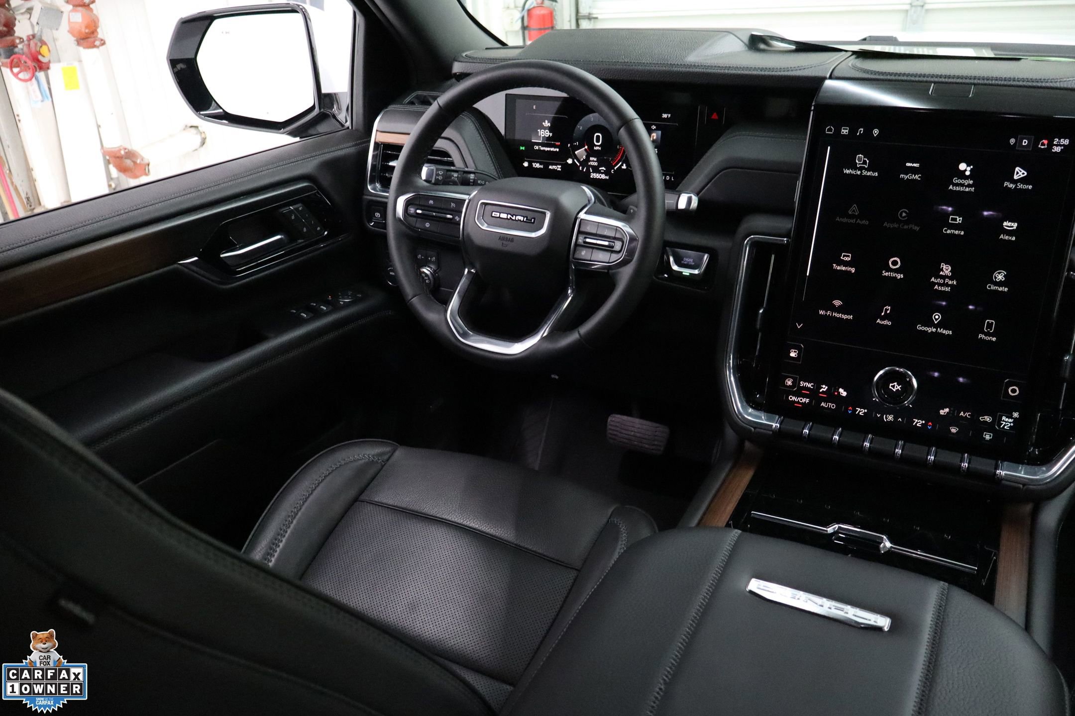 Used 2025 GMC Yukon Denali image 38