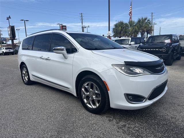 Used 2019 Chrysler Pacifica Limited FWD image 16