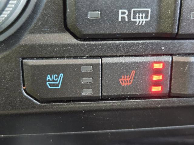 Certified 2018 Ford F450 Platinum w/ Platinum Ultimate Package image 28