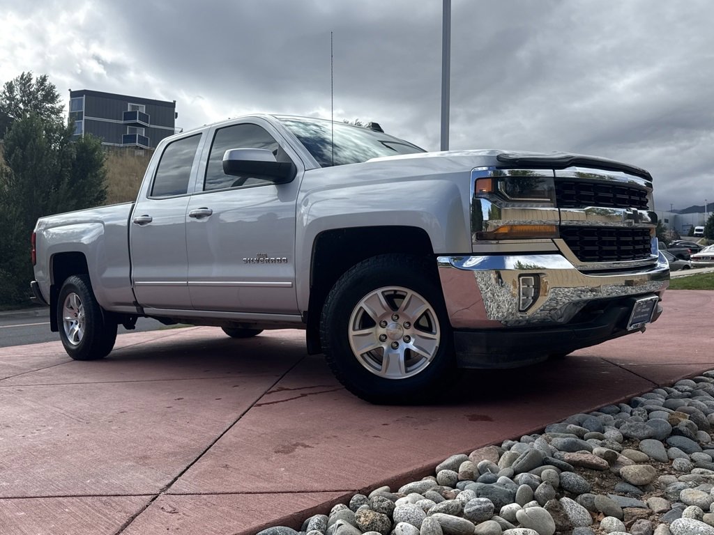 Used 2017 Chevrolet Silverado 1500 LT w/ LT Convenience Package