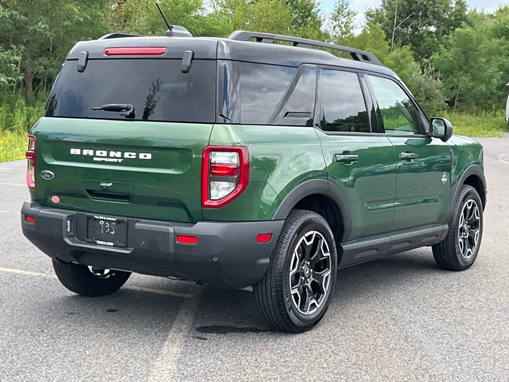 Certified 2025 Ford Bronco Sport Outer Banks w/ Outer Banks Tech Package+ AWD/4WD image 26