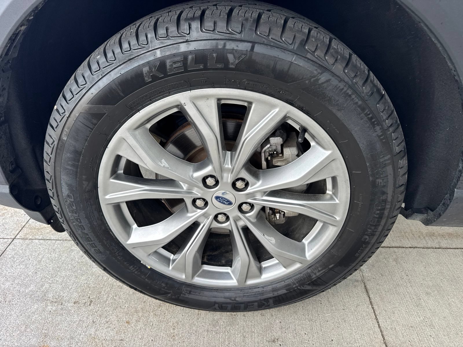 Certified 2023 Ford Explorer XLT w/ Equipment Group 202A AWD/4WD image 18