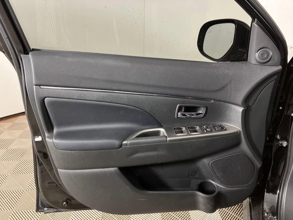 Used 2022 Mitsubishi Outlander Sport SE image 15