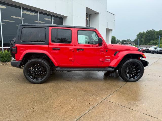 Used 2023 Jeep Wrangler Unlimited Sahara w/ Cold Weather Group image 9