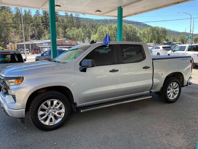 Used 2022 Chevrolet Silverado 1500 Custom AWD/4WD image 2