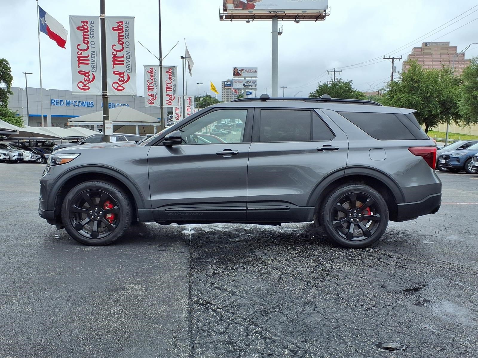 Certified 2022 Ford Explorer ST w/ Equipment Group 401A AWD/4WD image 9