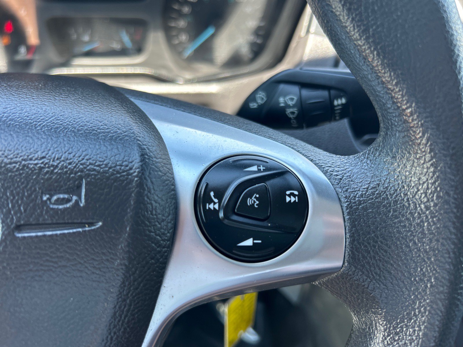 Certified 2019 Ford Transit 350 148 Low Roof RWD image 19