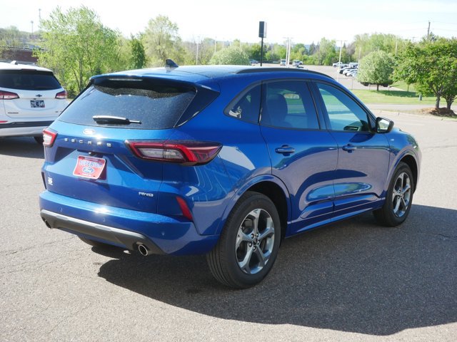 Certified 2023 Ford Escape ST-Line w/ Tech Pack #1 AWD/4WD image 5
