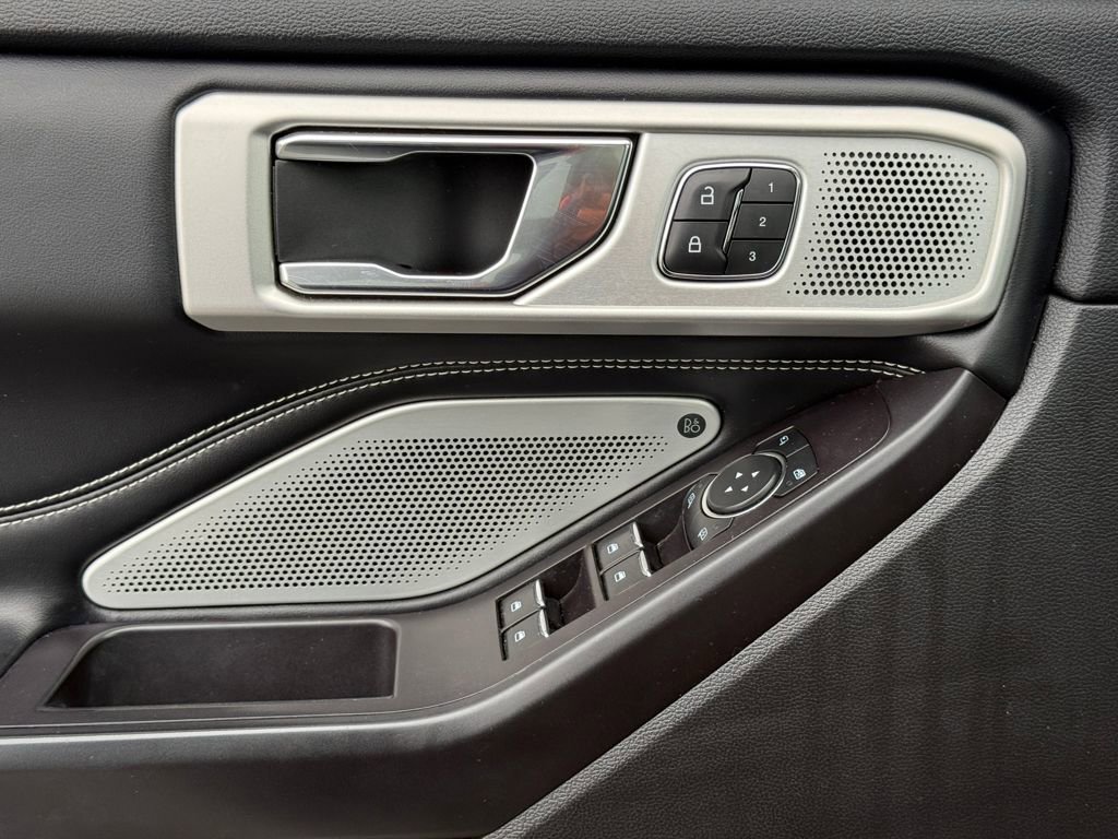 Certified 2020 Ford Explorer ST w/ Premium Technology Package image 28