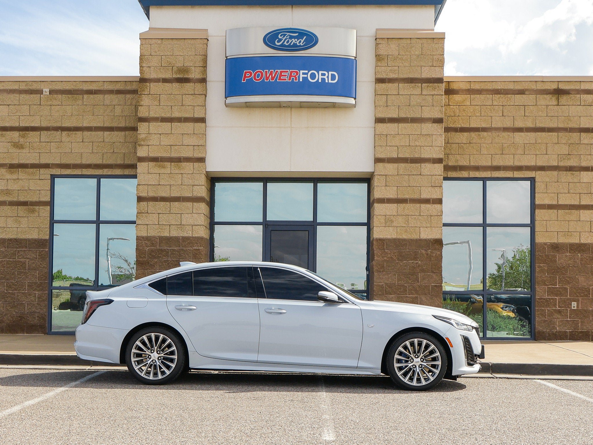 Used 2022 Cadillac CT5 Premium Luxury RWD image 5
