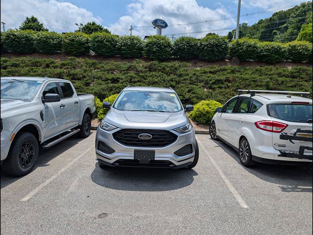 Certified 2023 Ford Edge SE w/ Black Appearance Package AWD/4WD image 4