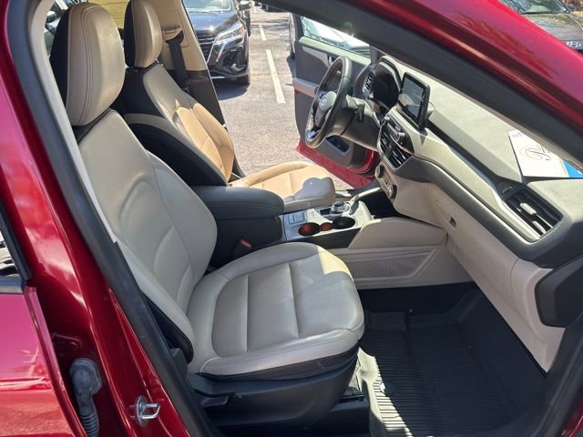 Certified 2020 Ford Escape SE Sport AWD/4WD image 19