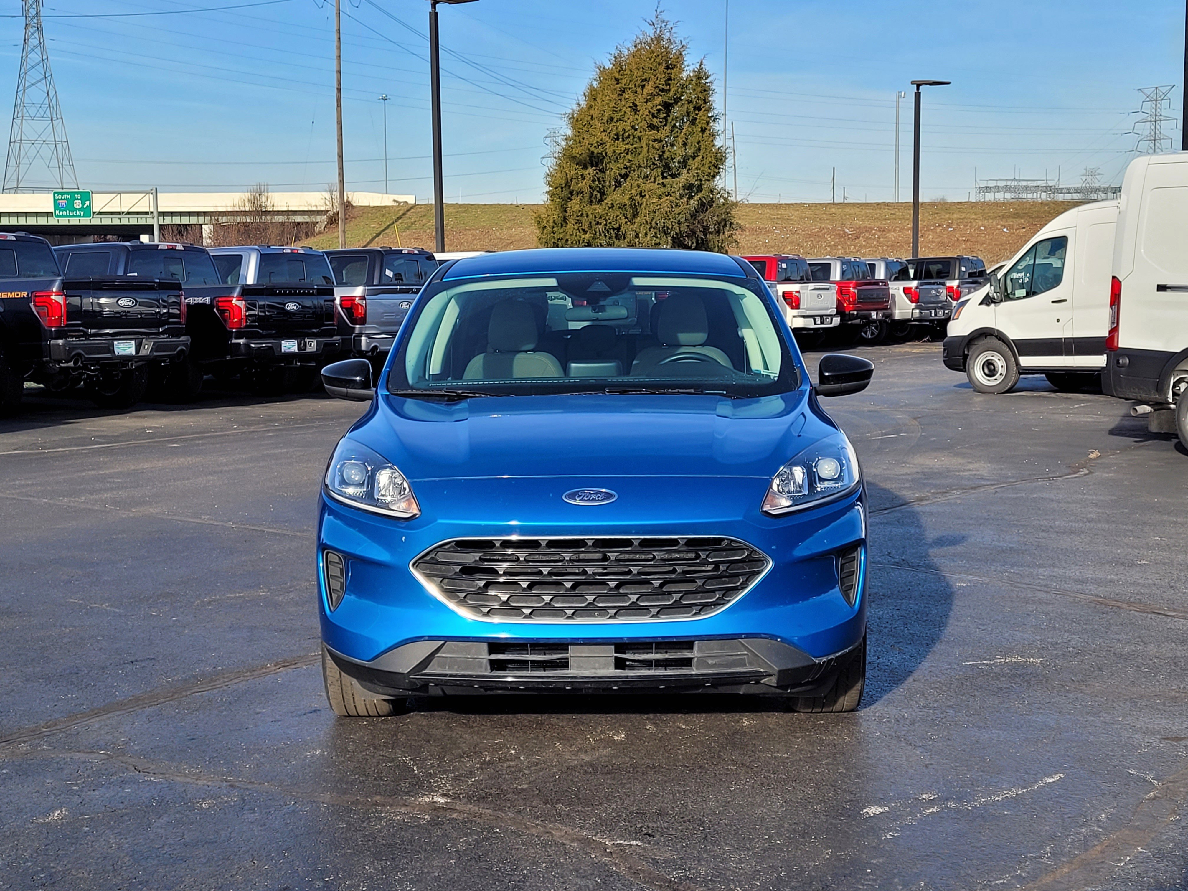Certified 2021 Ford Escape SE w/ SE Sport Appearance Package image 8