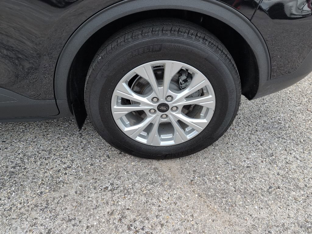 Certified 2023 Ford Escape Active w/ Cold Weather Package FWD image 14