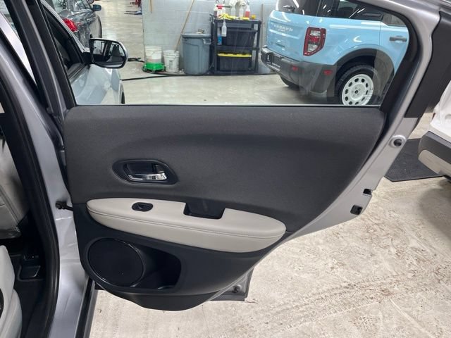 Used 2022 Honda HR-V LX image 35