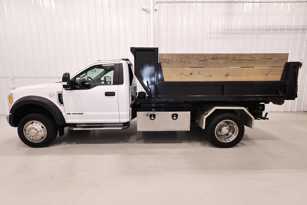 Certified 2017 Ford F550 4x4 Regular Cab Super Duty w/ XLT Value Package image 6