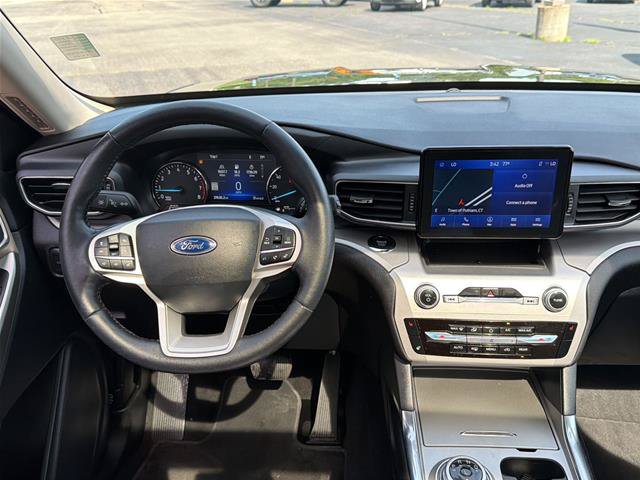 Certified 2022 Ford Explorer XLT w/ Equipment Group 202A AWD/4WD image 19