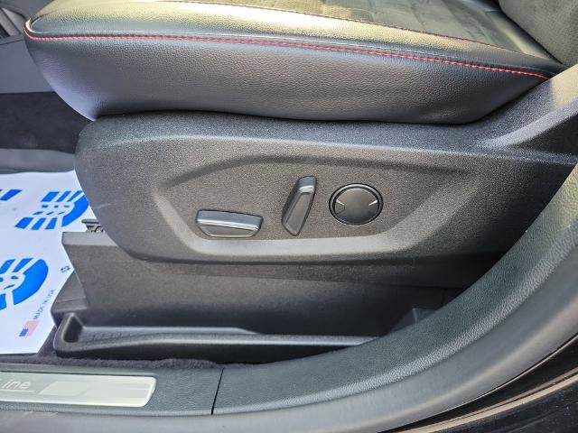 Certified 2023 Ford Edge ST-Line image 18