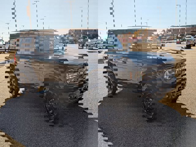 Certified 2022 Ford Bronco Black Diamond image 7