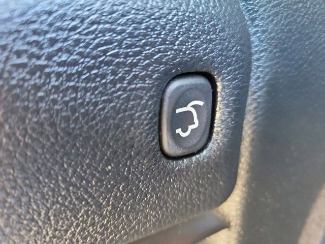 Used 2019 Jeep Grand Cherokee Laredo w/ Security & Convenience Group image 14