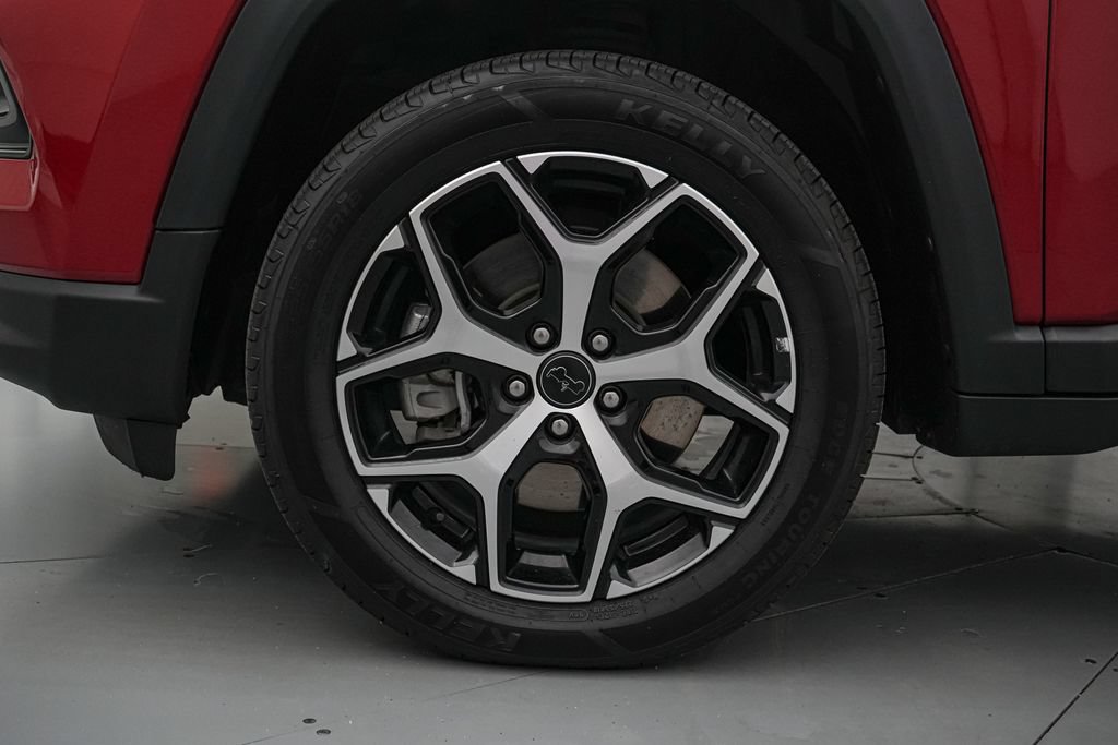 Used 2025 Jeep Compass Limited AWD/4WD image 10
