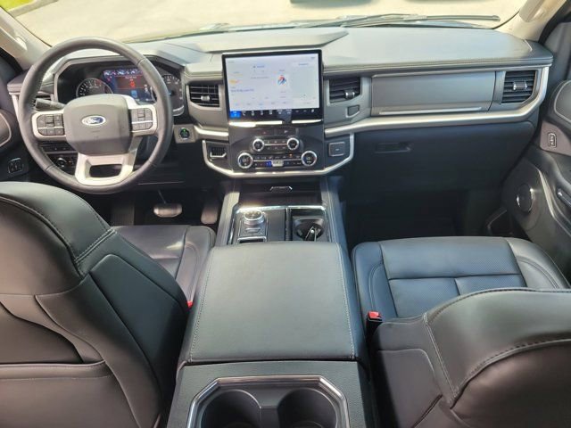 Certified 2023 Ford Expedition XLT RWD image 19