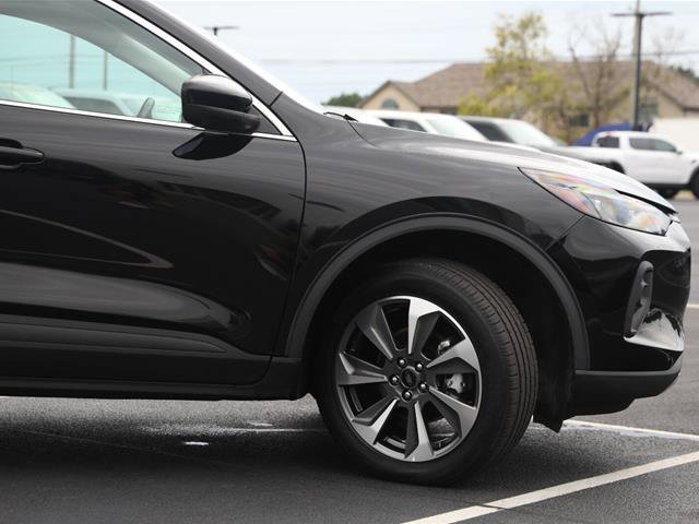 Certified 2024 Ford Escape Platinum AWD/4WD image 8