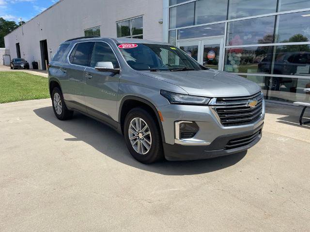 Used 2023 Chevrolet Traverse LT w/ LPO, Floor Liner Package AWD/4WD image 1