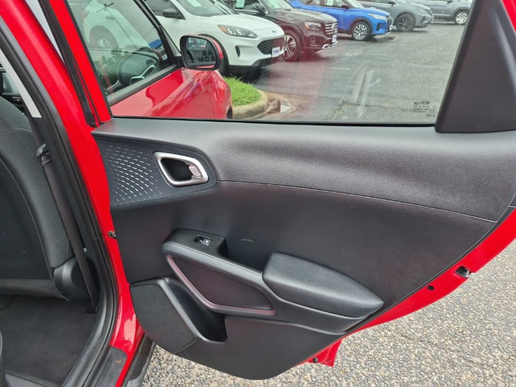 Used 2021 Kia Soul S FWD image 19