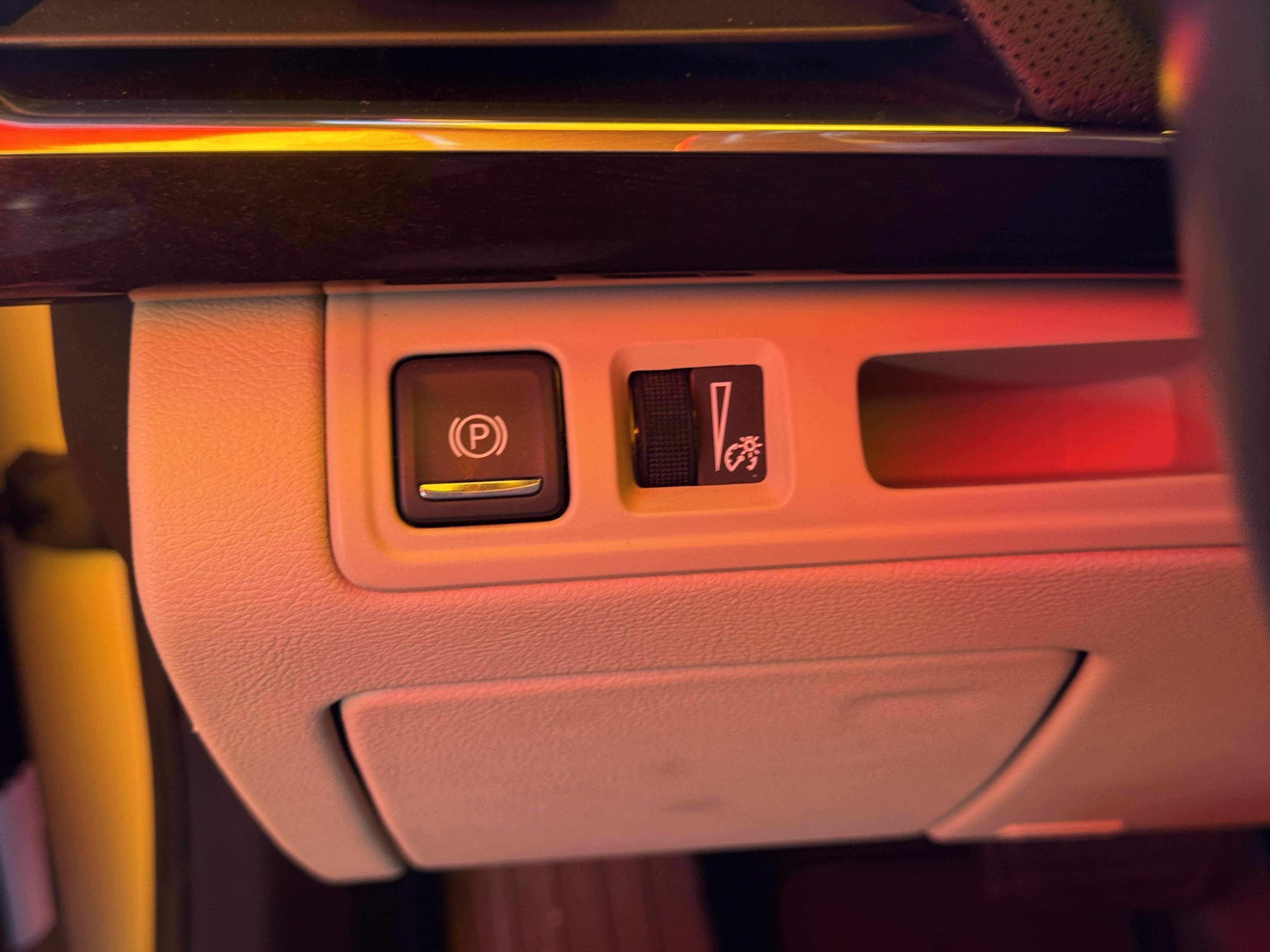 Used 2019 Cadillac CT6 Luxury w/ Driver Awareness Package image 23