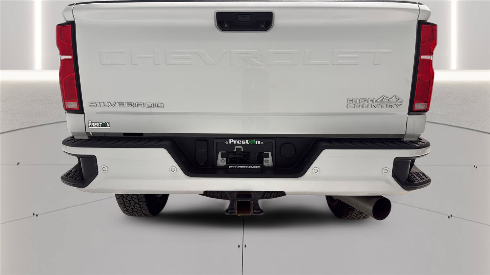 Used 2024 Chevrolet Silverado 2500 High Country w/ High Country Premium Package AWD/4WD image 31