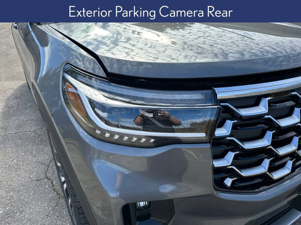 Certified 2026 Ford Explorer Platinum w/ LUX Leather Package AWD/4WD image 12