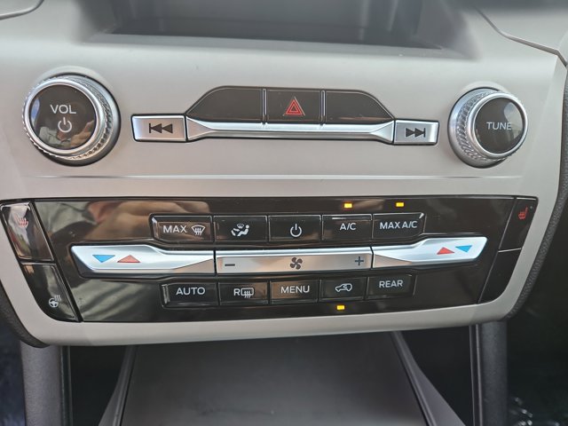 Certified 2022 Ford Explorer XLT w/ Equipment Group 202A AWD/4WD image 20
