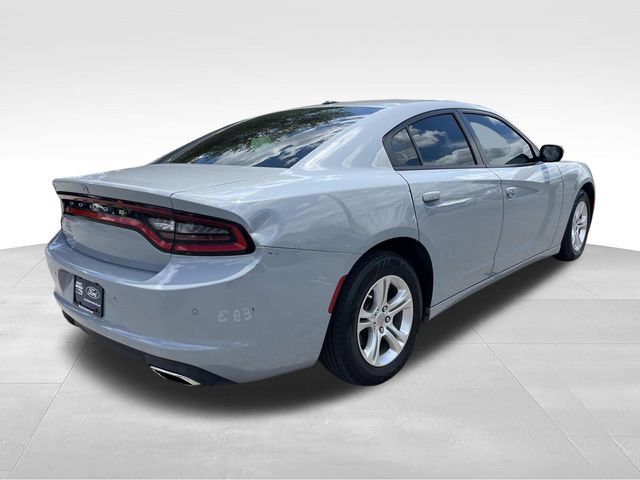 Used 2022 Dodge Charger SXT RWD image 3