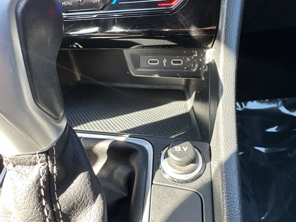 Used 2025 Volkswagen Jetta Sport FWD image 45