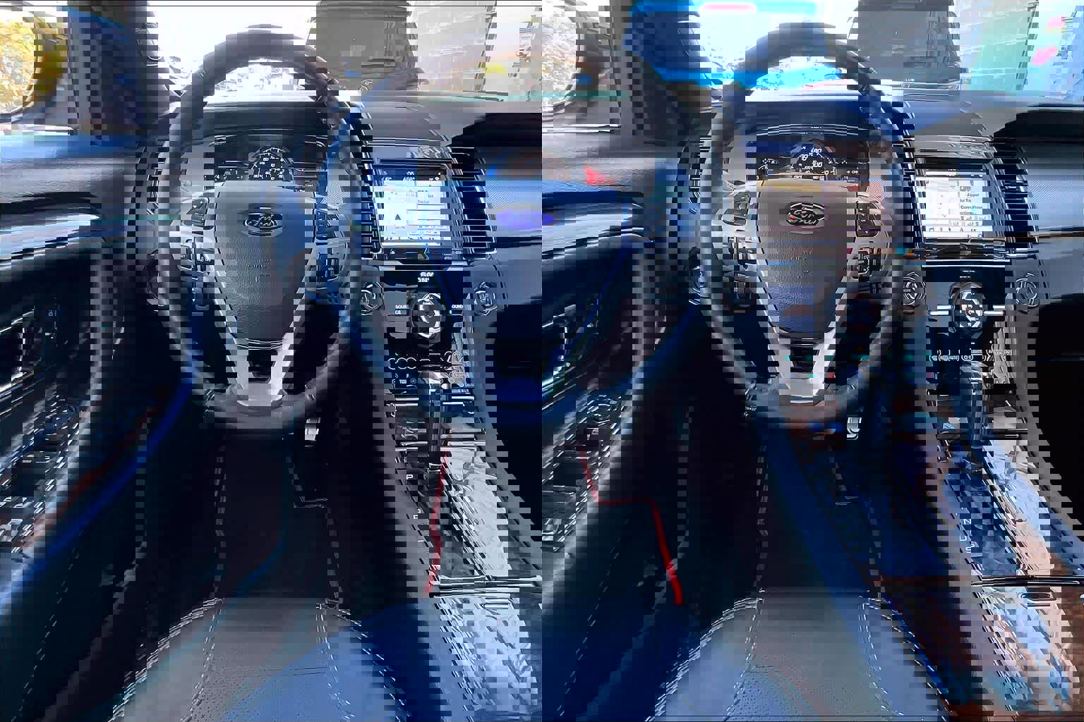 Certified 2017 Ford Taurus SHO image 9