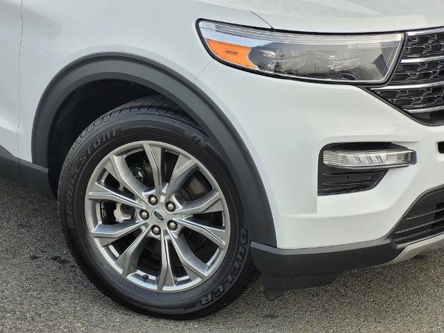 Certified 2022 Ford Explorer XLT w/ Equipment Group 202A image 9