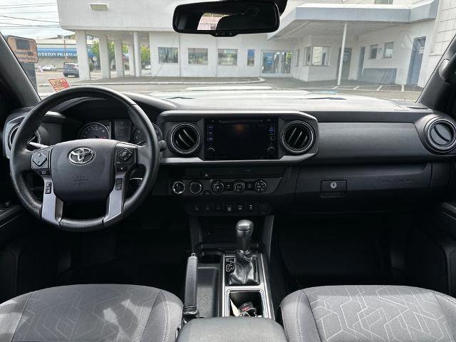 Used 2019 Toyota Tacoma TRD Sport w/ Technology Package AWD/4WD image 16