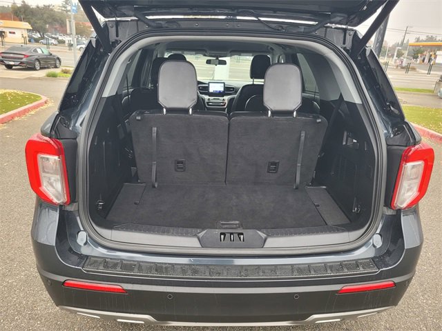 Certified 2022 Ford Explorer XLT w/ Equipment Group 202A image 11