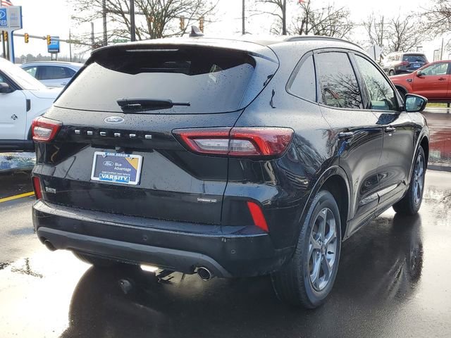 Certified 2023 Ford Escape ST-Line Select w/ Tech Pack #2 image 3