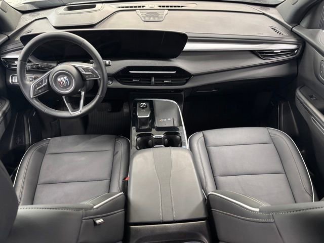 Used 2025 Buick Enclave Preferred w/ Power Package AWD/4WD image 2