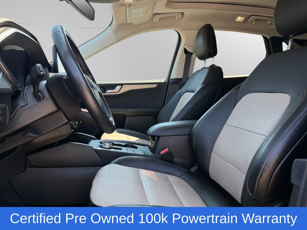 Certified 2022 Ford Escape Titanium w/ Titanium Elite Package AWD/4WD image 9
