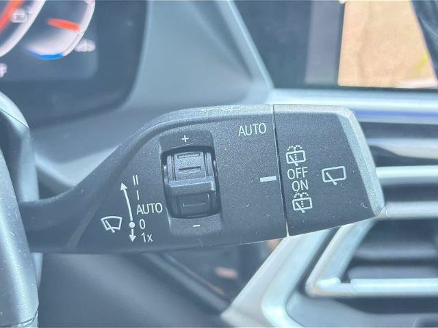 Used 2022 BMW X5 xDrive40i AWD/4WD image 25