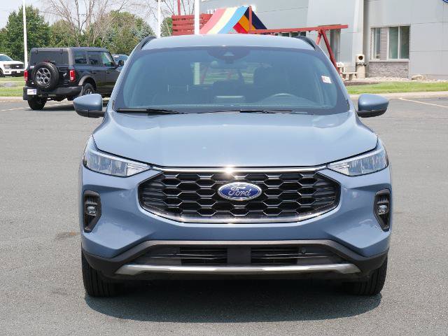 Certified 2025 Ford Escape ST-Line Select AWD/4WD image 8