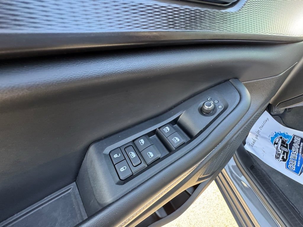 Used 2023 Jeep Grand Cherokee L Laredo AWD/4WD image 30