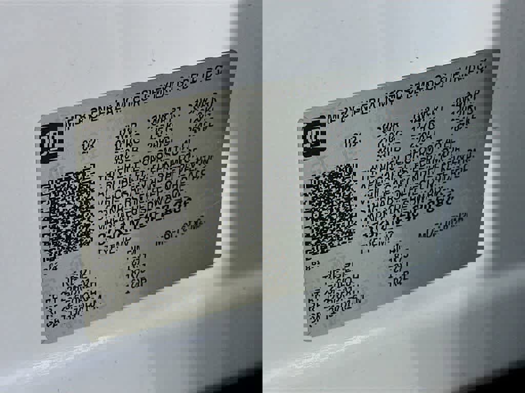 Used 2023 GMC Terrain SLT image 22